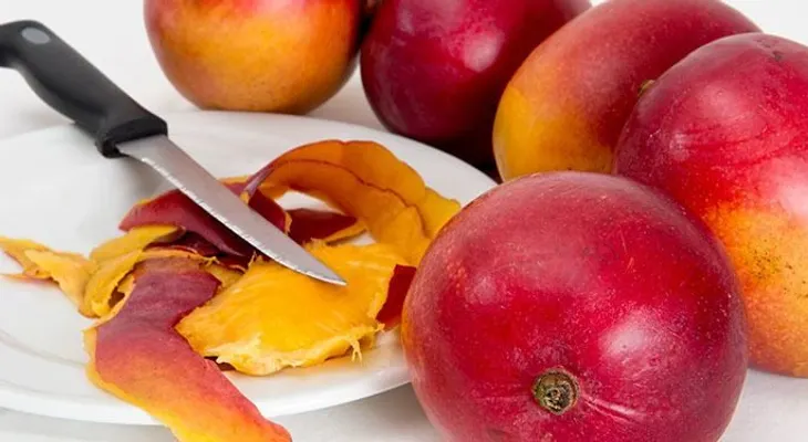 El mango ayuda a cuidar el cabello, la piel, bajar de peso, previene la anemia y nos protege de dolores menstruales