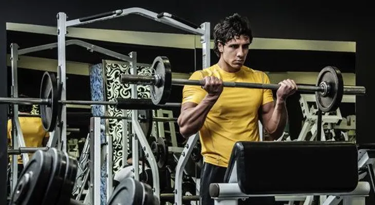 7 ejercicios que deberías dejar de hacer en el gimnasio 