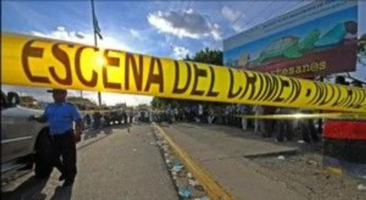 Una mujer drogada mata a un hombre que se negó a darle RD$10