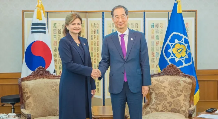 Vicepresidenta dominicana y primer ministro coreano hablan de un TLC entre ambos países