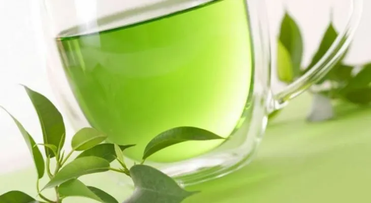 4 motivos para tomar té verde y lucir una sonrisa brillante