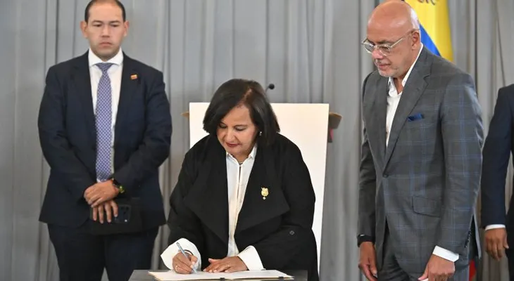 Gobierno venezolano y oposición retomarían diálogo a mediados de septiembre, según negociadora Dinorah Figuera