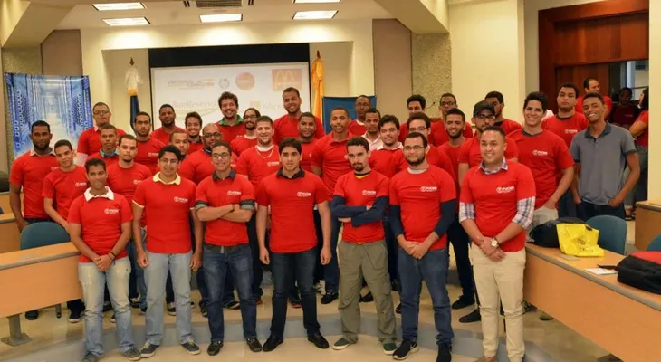 Con el patrocinio del MIC y Microsoft PUCMM Emprende realiza primer Hackathon