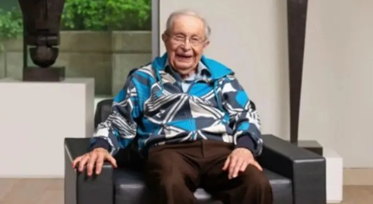 Doctor William, de 102 años, revela claves para tener una vida longeva