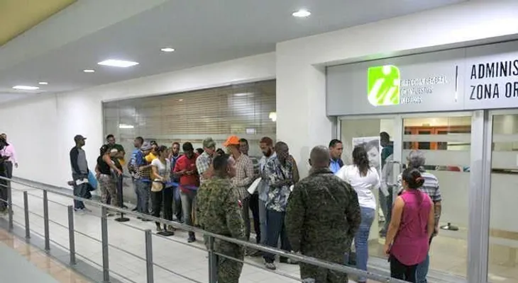 Fecha límite para el marbete es el 7 de enero; un 51% no lo había renovado