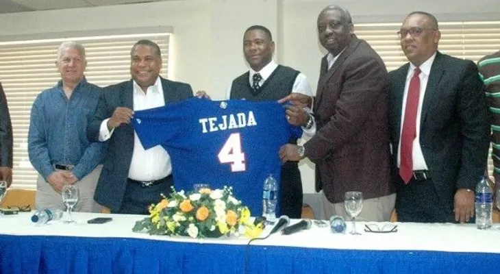 Presentan a Miguel Tejada como dirigente equipo RD estará en Premier 12