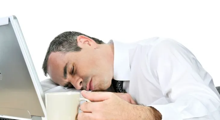 8 posibles razones por las que te sientes agotado