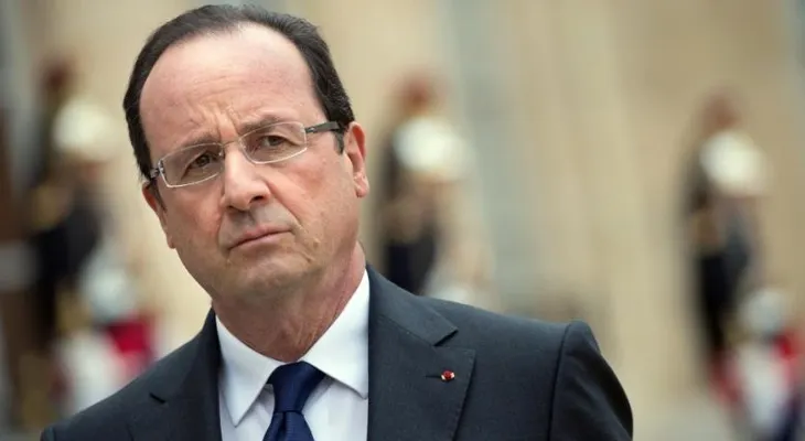 Hollande censura los disturbios en la periferia de París y llama a la calma