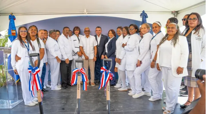 SNS inicia hospital pediátrico en Boca Chica