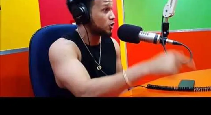 Cantante urbano El Alfa ofende a Padres de la Patria (Video)