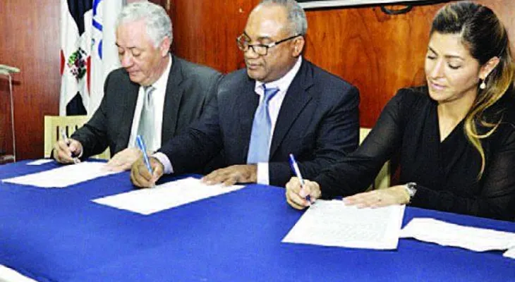 CDP firma acuerdo con Grupo Blandino y  Puerta del Cielo y a favor de periodistas