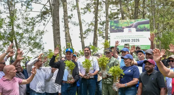 Senado realiza jornada de reforestación en río Nizao