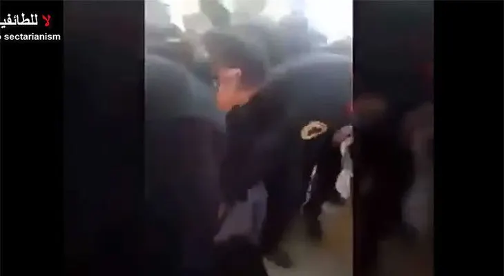 Un terrorista del Estado Islámico intenta huir disfrazado de mujer (VIDEO)