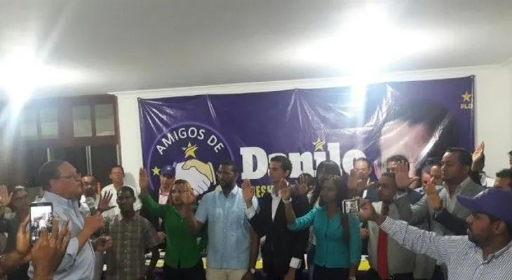 Alejandro Montás Juramenta directiva Jóvenes Amigos de Danilo