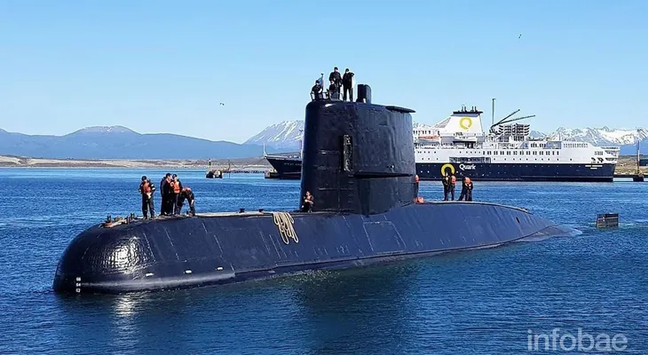 El padre de un tripulante del submarino, explicó como pudo haber ocurrido explosión