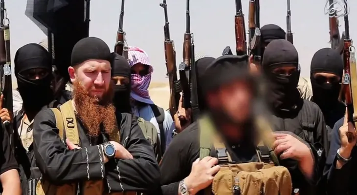 El comandante de ISIS Omar "el checheno" estaría gravemente herido tras ataque