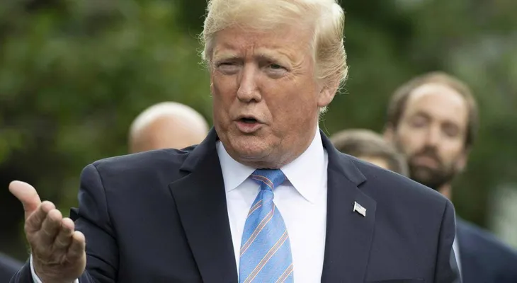 Trump pide fijarse más en crisis de COVID en México y menos en EEUU