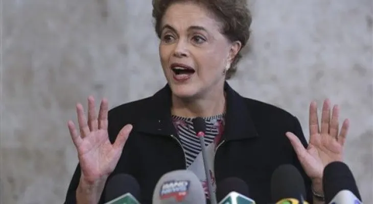 La presidenta de Brasil dice que no renunciará