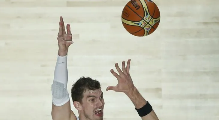 Brasil doma a Argentina en el Mundial de básquet 