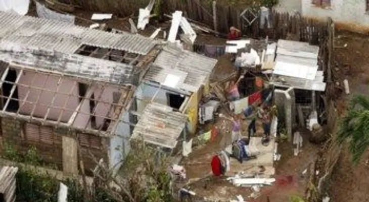 El Gobierno instruye uso de la fuerza sacar familias habitan en zonas vulnerables del país