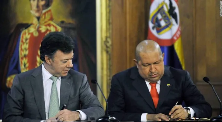 Santos dice que le advirtió a Chávez sobre el fracaso de la revolución bolivariana