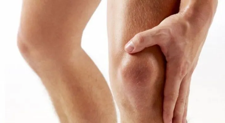 5 Remedios para desinflar tus rodillas y piernas 