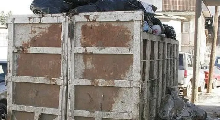 Encuentran feto detrás de un contenedor de basura