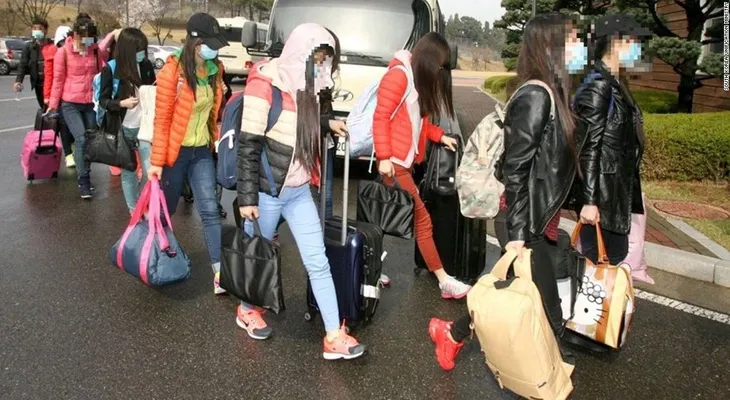 Hombre revela cómo engañó a 12 mujeres norcoreanas para llevarlas a Corea del Sur
