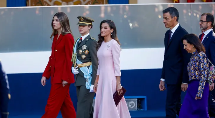 Pedro Sánchez vuelve a ser abucheado en el desfile del Día de la Hispanidad