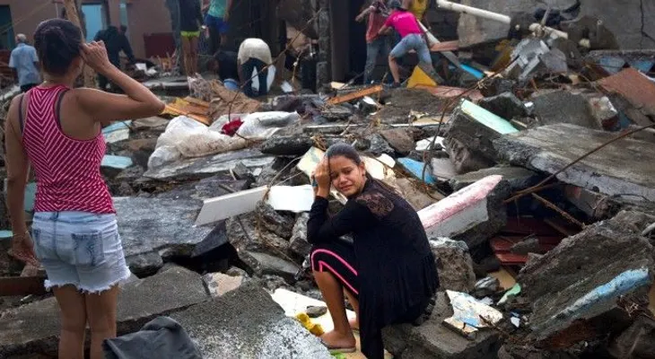 Víctima de Matthew en Baracoa: "Fue una cosa muy grande, el mar llegó y lo destruyó casi todo"