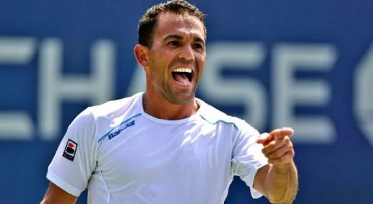 Víctor Estrella enfrenta este martes a Tomas Berdych, número seis de la ATP