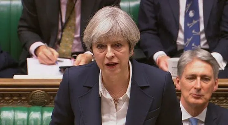 Parlamento británico aprueba elecciones anticipadas
