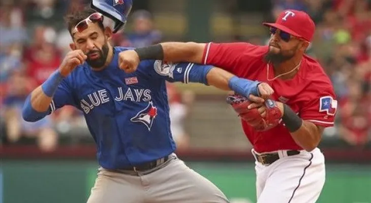 Supenden 8 partidos a Rougned Odor por pelea con José Bautista