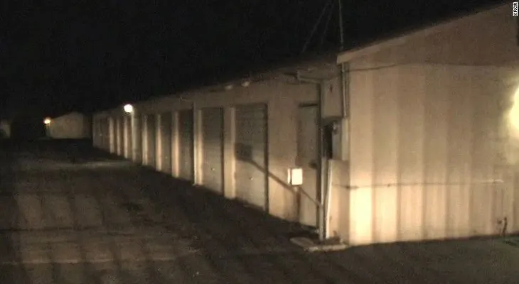 Niños encontrados en bodega en California fueron asesinados