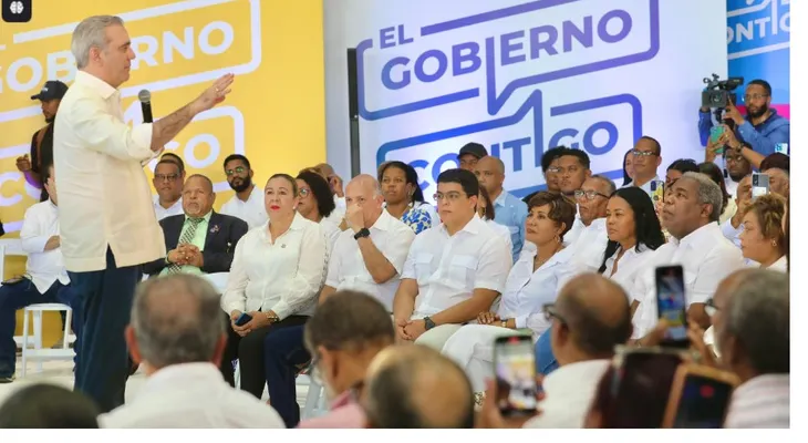 Abinader lanza "El Gobierno Contigo" para atender demandas comunitarias