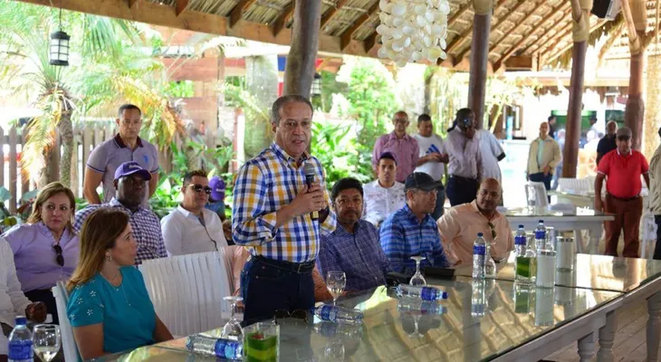 Reinaldo adelanta que el martes acordarán puntos no consensuados en Ley de Partidos 