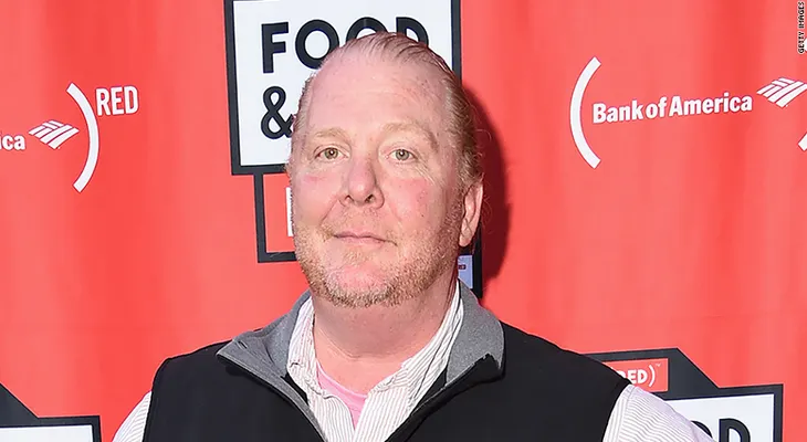 Mario Batali deja sus negocios y show de televisión por señalamientos de mala conducta sexual