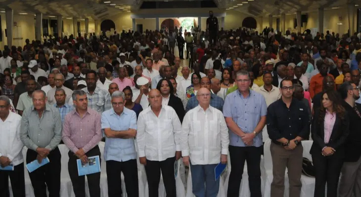 Hipólito Mejía propone medidas para desarrollar el campo; celebra Día del Agricultor