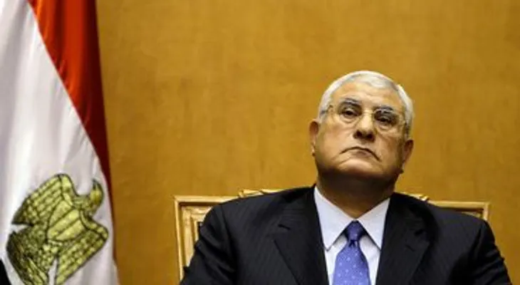 Egipto juramenta nuevo presidente interino