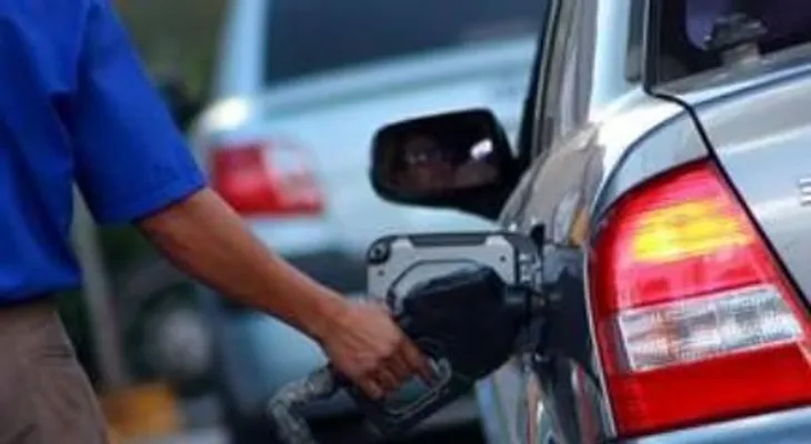Precios de los combustibles vuelven a subir 