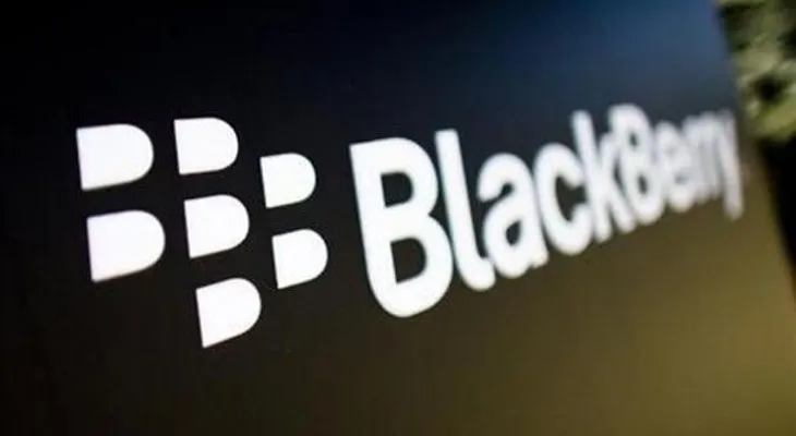 BlackBerry vuelve a demandar a Ryan Seacrest 