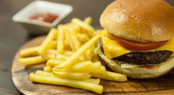 Obesidad y enfermedades cardiovasculares; científicos descubren bacterias causantes 