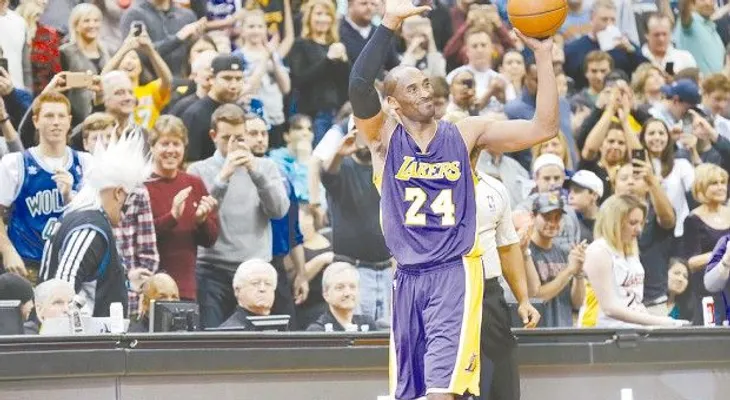 Kobe Bryant superó a Michael Jordan  en la lista de puntos