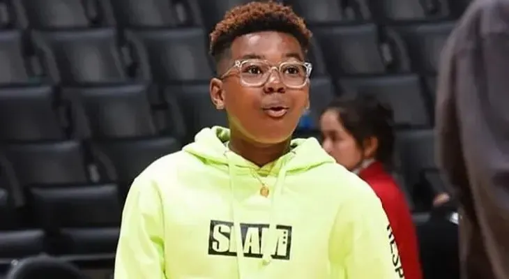 Hijo menor de Lebron James hace su primer donqueo en la cancha