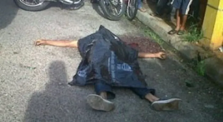 Turba mata a palos a presunto delincuente