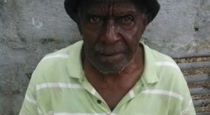 Llevan a destacamento de Manoguayabo, anciano que no recuerda donde vive