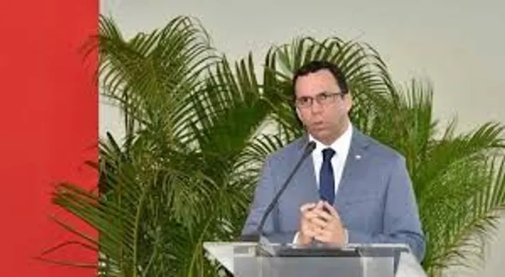 Andrés Navarro apuesta 4% se administre con eficiencia y transparencia para mejora sustancial en la calidad educativa