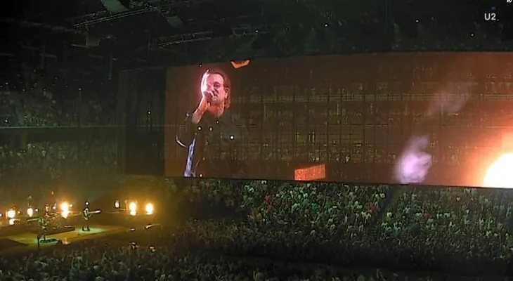 Bono, el vocalista de U2, dice que recuperará â??totalmente su vozâ? después de perderla en un concierto en Berlín