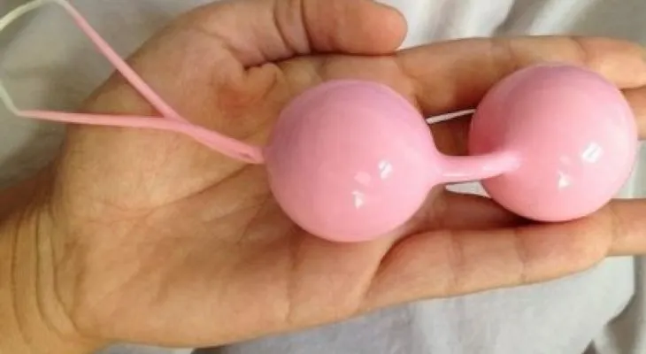 Las bolas chinas favorece la lubricación; beneficios de un uso regular y continuo: