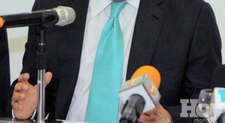 Disparan con fusil a residencia de exsenador Ángel Dinócrates Pérez y Pérez